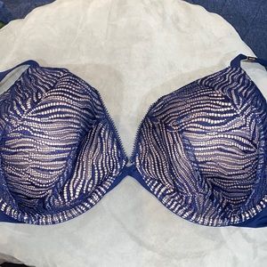 Victoria Secret Bra. New. Navy Blue lace